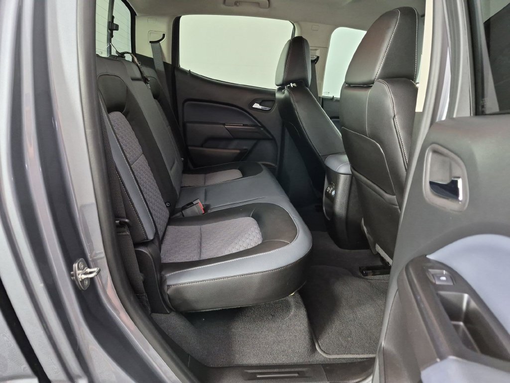 Used 2022 Chevrolet Colorado Z71 RWD image 31