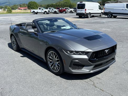 Used 2024 Ford Mustang GT Premium RWD image 13