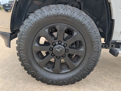 Used 2022 RAM 2500 Lone Star w/ Protection Group AWD/4WD image 9
