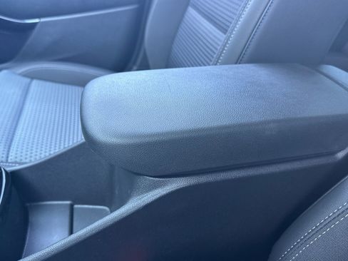 Used 2024 Chevrolet Trax LT image 31