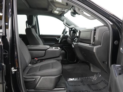 Used 2023 GMC Sierra 1500 Elevation w/ X31 Off-Road Package AWD/4WD image 11