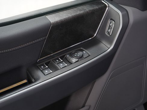 Used 2021 Ford F150 XLT w/ Equipment Group 302A High image 20