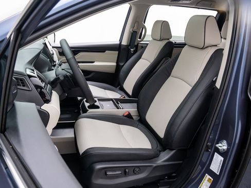 New 2026 Honda Odyssey Elite image 18