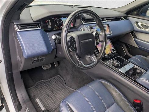 Used 2018 Land Rover Range Rover Velar R-Dynamic SE AWD/4WD image 9