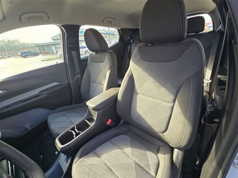 New 2027 Chevrolet Bolt LT image 17