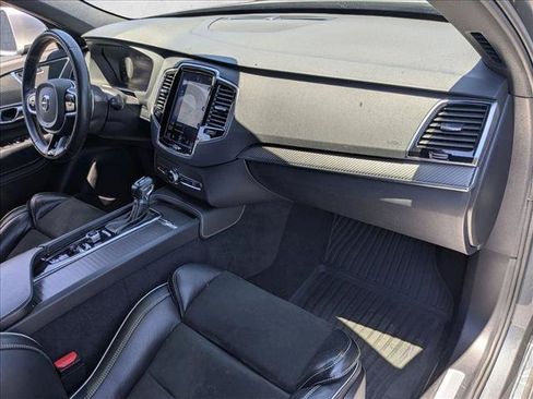 Used 2018 Volvo XC90 T5 R-Design w/ Convenience Package AWD/4WD image 18