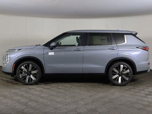 New 2026 Mitsubishi Outlander SE FWD image 19