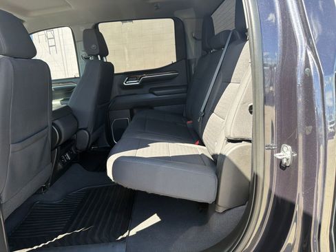 Used 2022 Chevrolet Silverado 1500 LT image 13