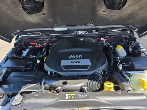 Used 2017 Jeep Wrangler Unlimited Rubicon AWD/4WD image 43