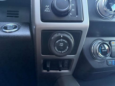 Used 2020 Ford F150 Lariat w/ Equipment Group 502A Luxury AWD/4WD image 29
