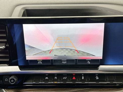 Used 2023 Chevrolet Silverado 1500 RST image 12