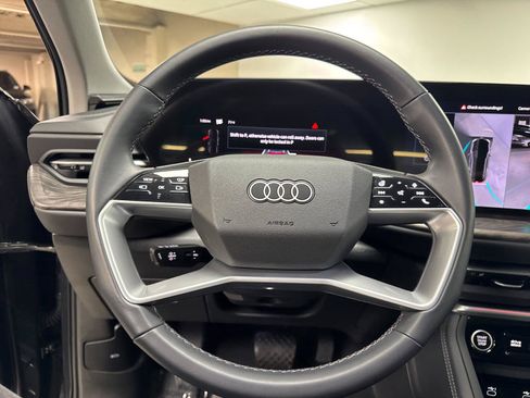 Certified 2025 Audi Q5 Premium Plus w/ Premium Plus AWD/4WD image 24