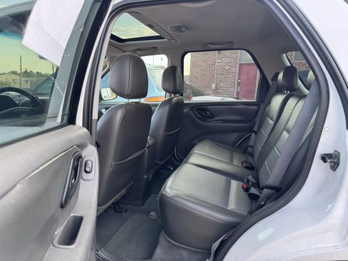 Used 2003 Ford Escape XLT image 15