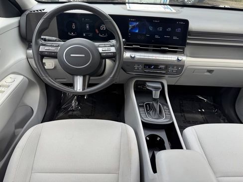 Used 2024 Hyundai Kona SEL FWD image 14