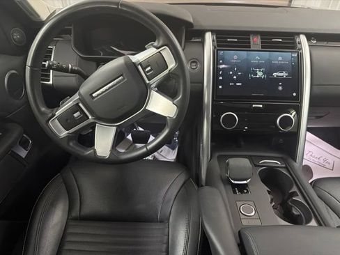 Used 2024 Land Rover Discovery S AWD/4WD image 17