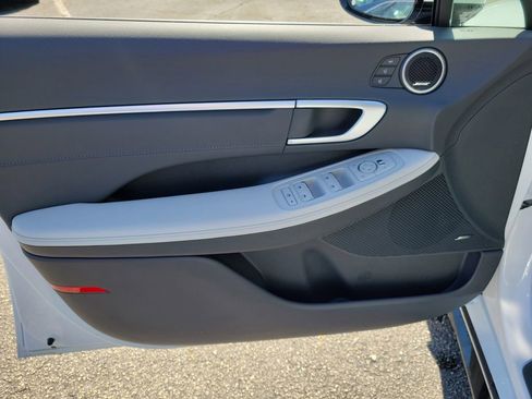 New 2026 Hyundai Sonata Limited FWD image 16
