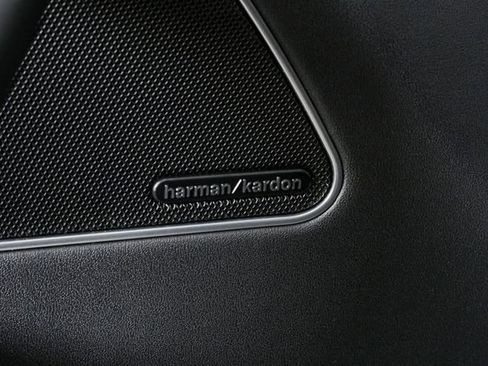 Certified 2022 Maserati Levante GT AWD/4WD image 7