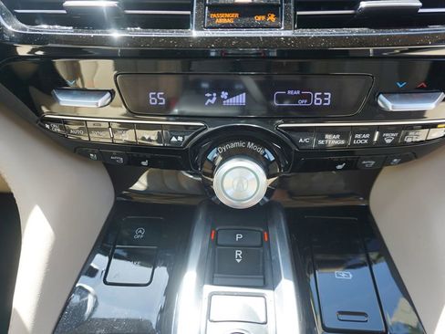 Used 2023 Acura MDX SH-AWD w/ Advance Package image 13