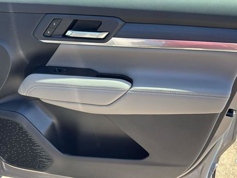 New 2026 GMC Terrain Elevation w/ Elevation Premium Package FWD image 21