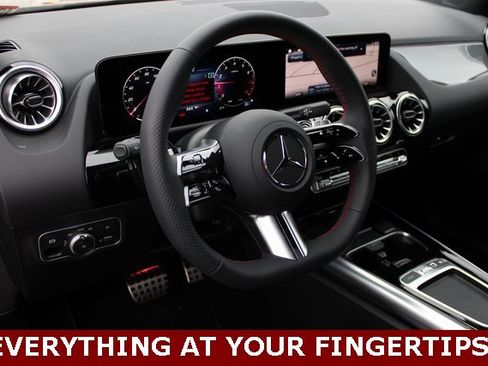 Used 2025 Mercedes-Benz GLA 250 4MATIC image 13