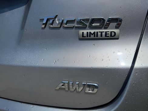 Used 2013 Hyundai Tucson Limited AWD/4WD image 9