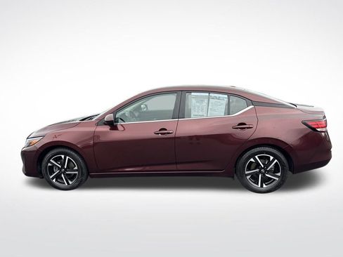 Used 2024 Nissan Sentra SV image 2
