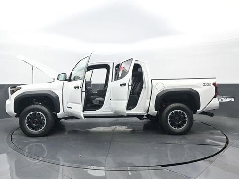 New 2026 Toyota Tacoma TRD Off-Road image 32