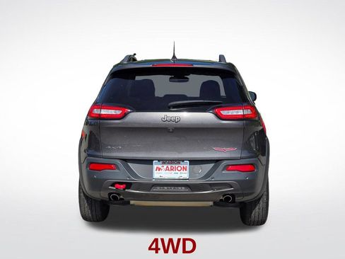 Used 2018 Jeep Cherokee Trailhawk w/ Cold Weather Group AWD/4WD image 15