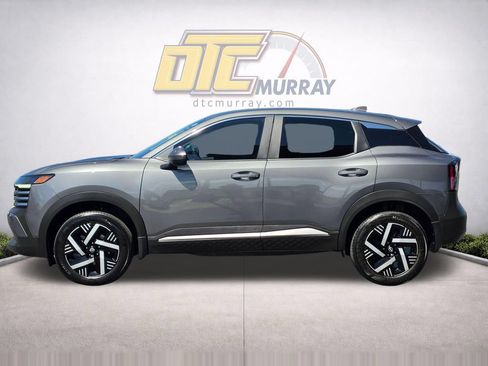 Used 2025 Nissan Kicks SV FWD image 8