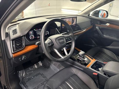 Used 2023 Audi Q5 2.0T Premium Plus w/ Premium Plus Package AWD/4WD image 15