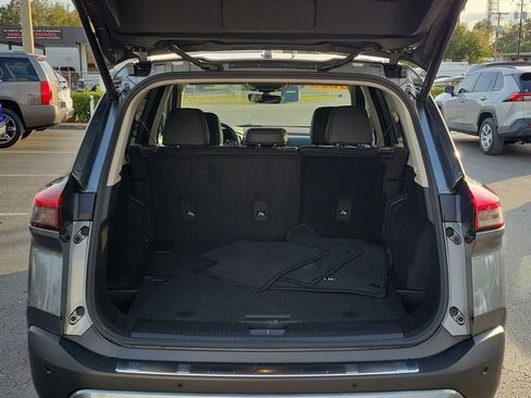 Used 2023 Nissan Rogue SL w/ SL Premium Package image 9