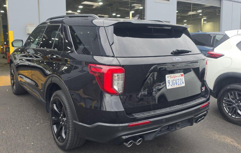 Used 2023 Ford Explorer ST w/ Equipment Group 401A AWD/4WD image 4