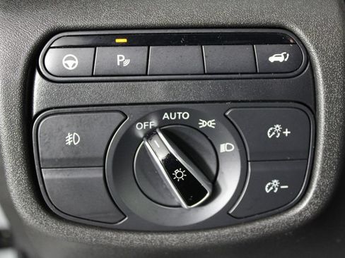 Used 2023 INFINITI QX50 Sport FWD image 25
