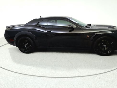 Used 2022 Dodge Challenger R/T Scat Pack RWD image 8