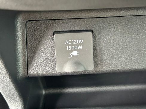 Used 2025 Toyota Sienna XLE Woodland Edition image 26