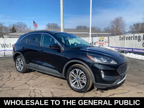 Used 2021 Ford Escape SEL image 1