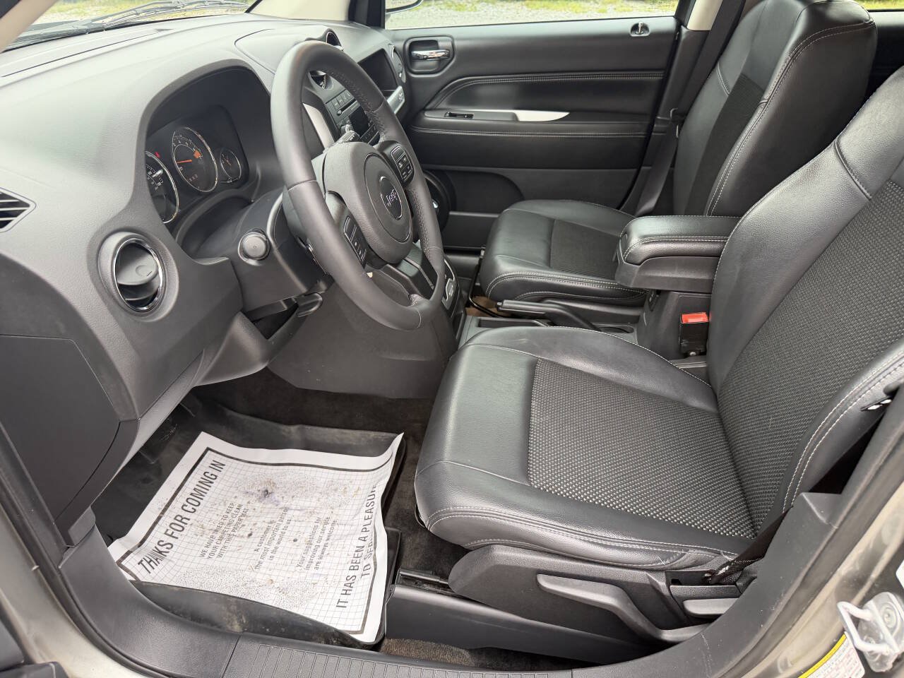 Used 2014 Jeep Compass Latitude AWD/4WD image 13