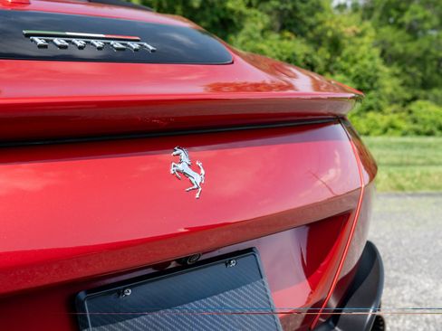 Used 2024 Ferrari Roma Spider RWD image 16
