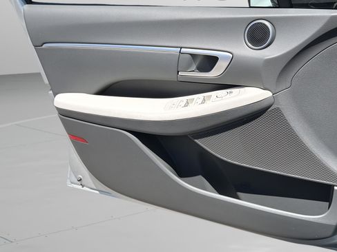 New 2026 Hyundai Sonata SEL FWD image 22