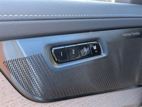 New 2026 Volvo XC90 B6 Plus w/ Protection Package Premier image 30