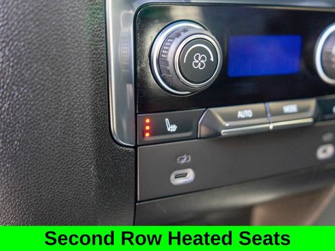 Used 2024 Chevrolet Suburban High Country AWD/4WD image 16