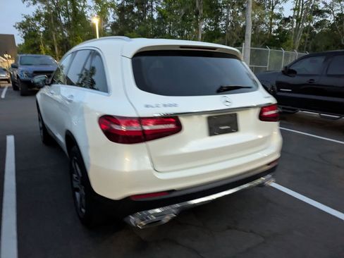 Used 2018 Mercedes-Benz GLC 300 4MATIC image 4