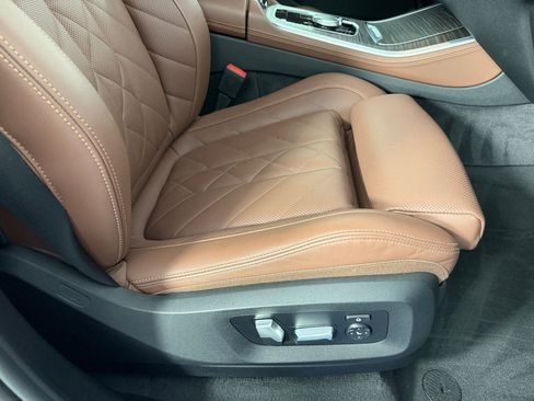 Certified 2024 BMW X5 xDrive40i w/ Premium Package AWD/4WD image 33