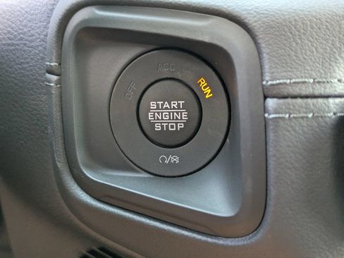 New 2026 Jeep Wrangler Unlimited Sahara AWD/4WD image 29