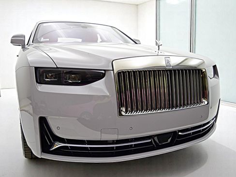 Used 2025 Rolls-Royce Ghost AWD/4WD image 15