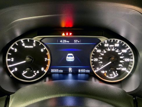 Used 2025 Nissan Altima 2.5 SV FWD image 20