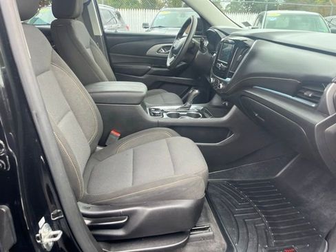Used 2019 Chevrolet Traverse LS w/ LPO, Blackout Package image 11