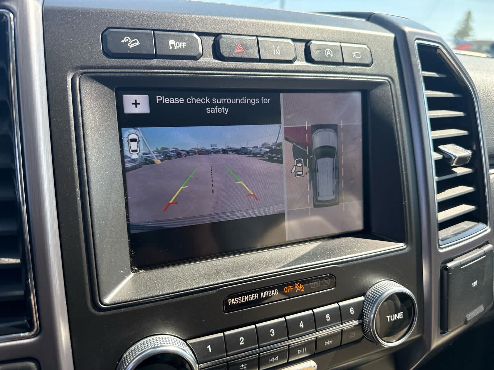 Used 2019 Ford Expedition Platinum AWD/4WD image 22