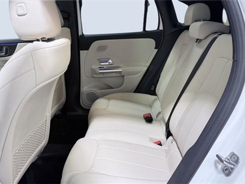 New 2026 Mercedes-Benz GLA 250 4MATIC image 7