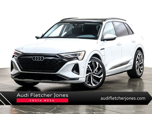 Used 2024 Audi Q8 e-tron Premium Plus w/ Premium Plus Package image 1